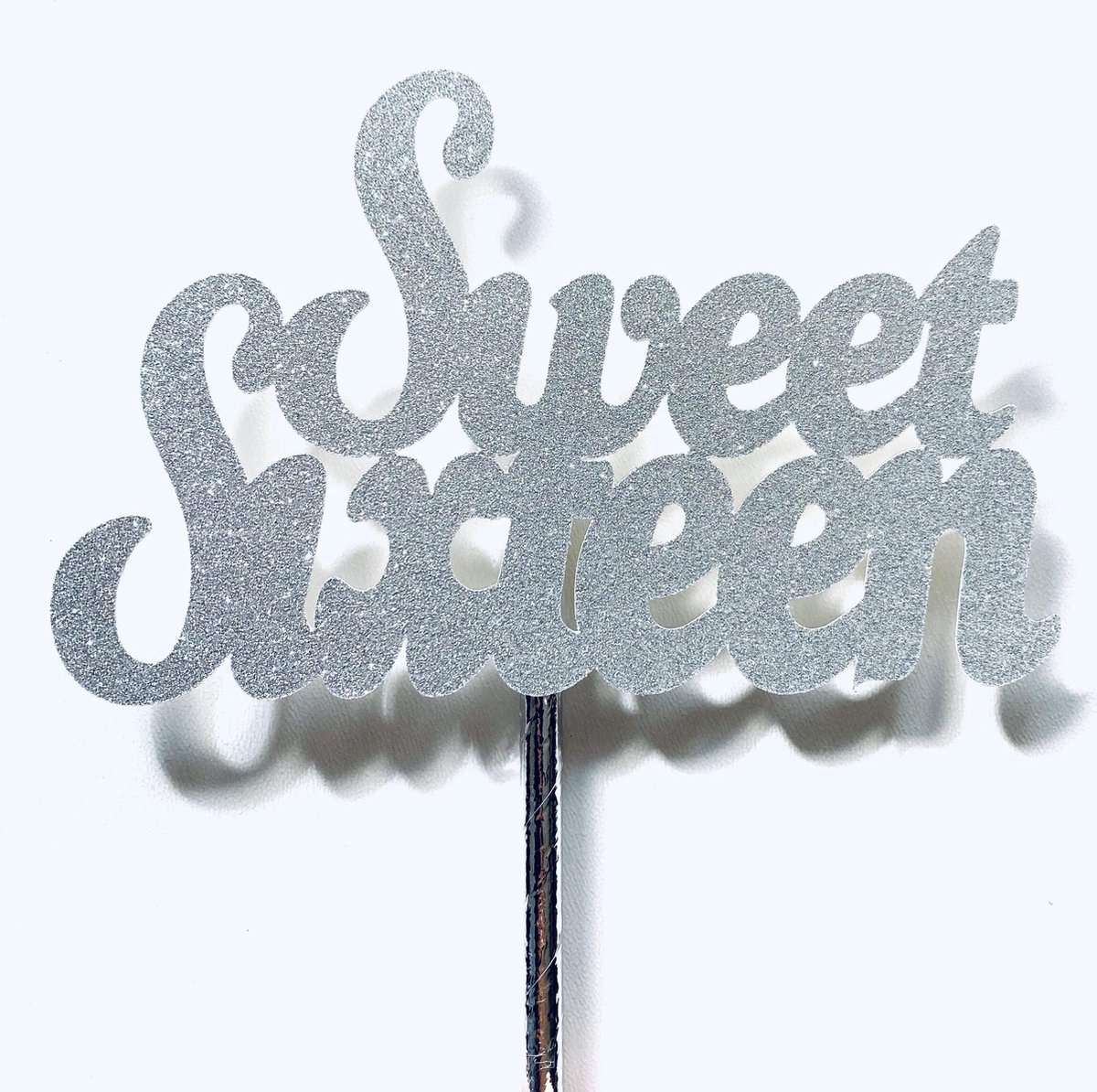 Taarttopper | Cake topper | Verjaardag| Sweet Sixteen |14 cm | Zilver glitter | karton papier